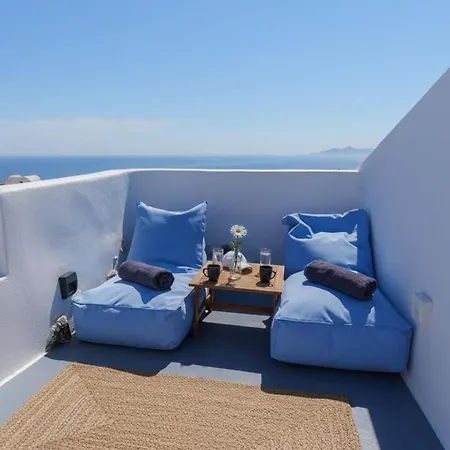 Ira Sea View Couple With Rooftop Jacuzzi Fira (Santorini)