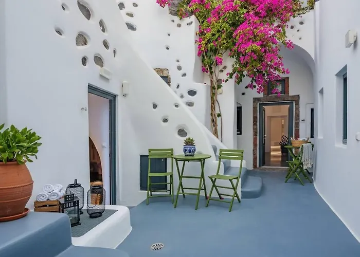 Сasa de vacaciones Ira Sea View Couple With Rooftop Jacuzzi Fira (Santorini)